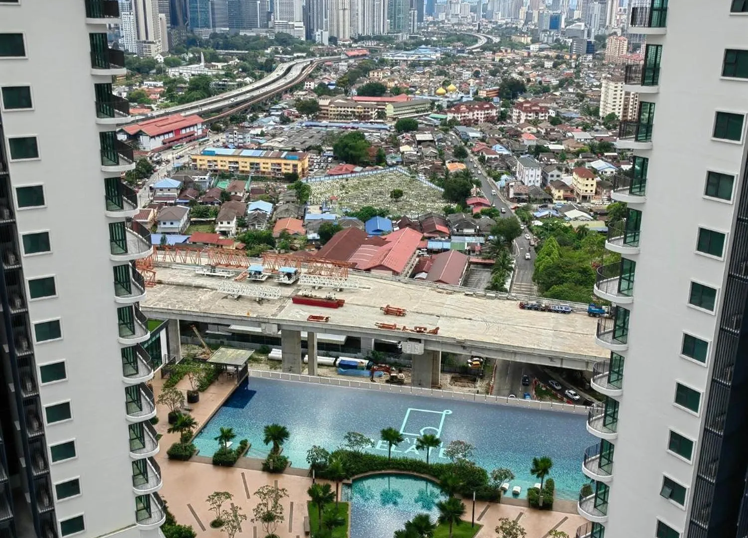Aparthotel Datum Jelatek Sky Residence Klcc Skyring Linked To Lrt And Mall Ampang  Malaysia