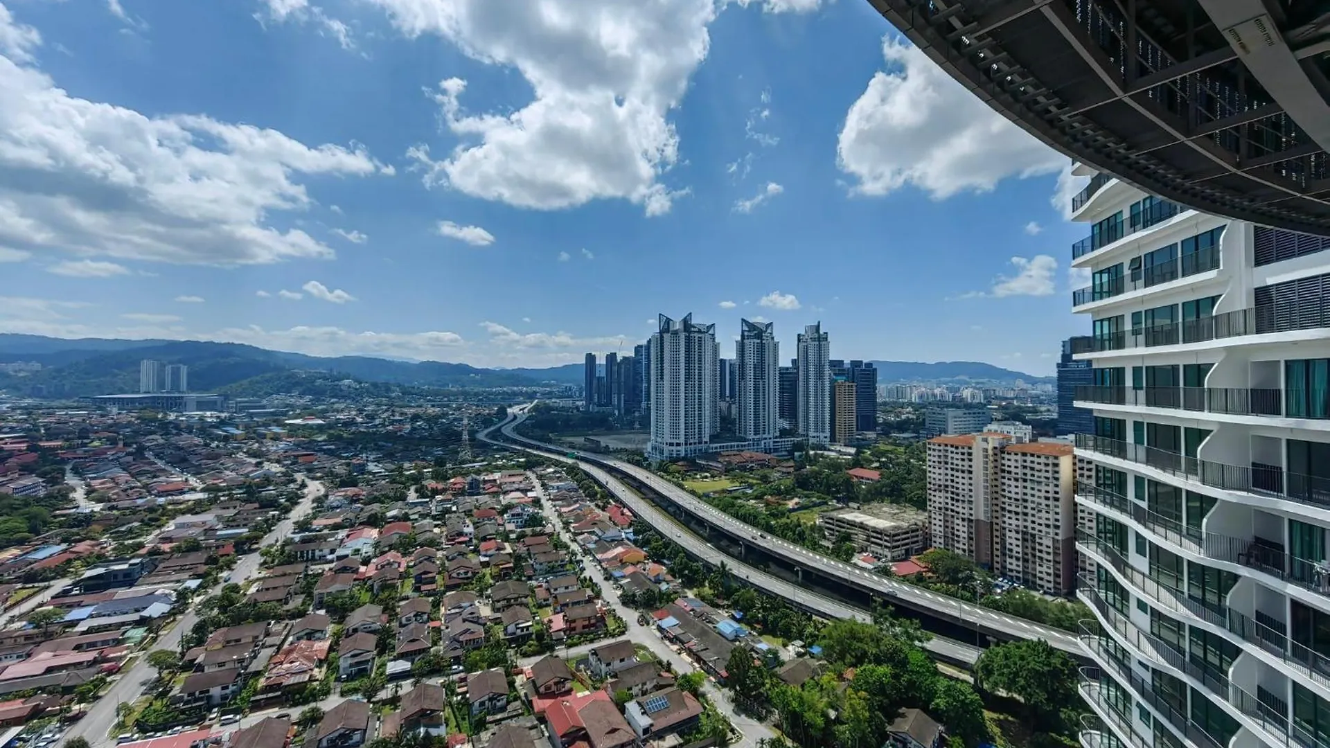 Datum Jelatek Sky Residence Klcc Skyring Linked To Lrt And Mall Ampang  Ampang (Selangor)