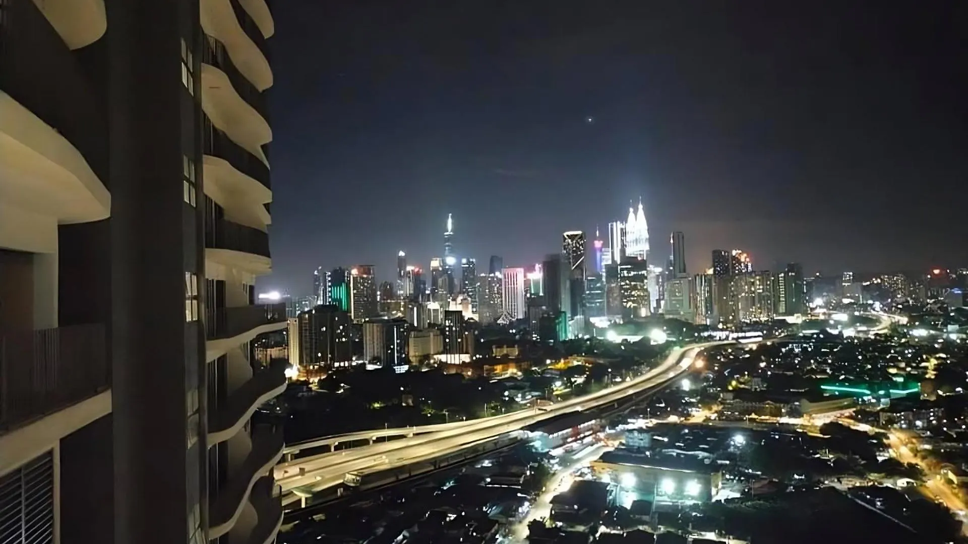 Datum Jelatek Sky Residence Klcc Skyring Linked To Lrt And Mall Ampang  0*, Ampang (Selangor)