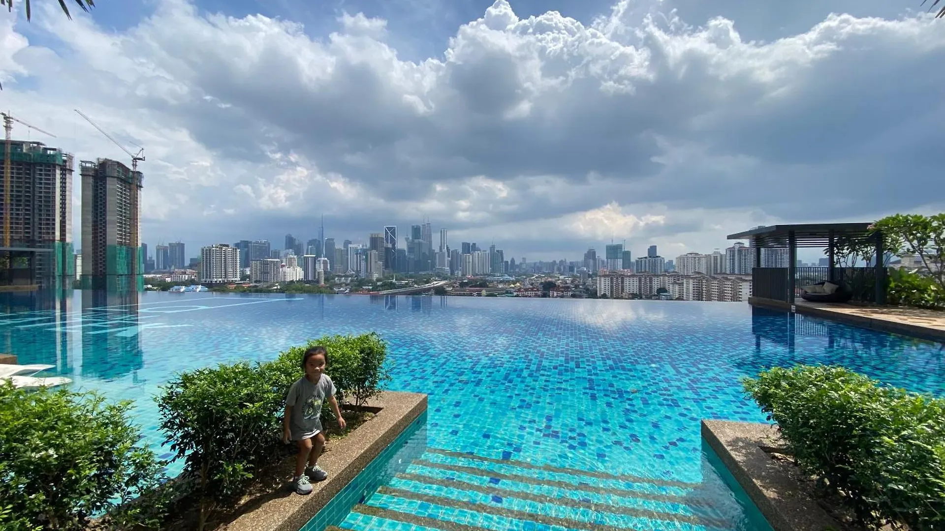 Datum Jelatek Sky Residence Klcc Skyring Linked To Lrt And Mall Ampang  Ampang (Selangor)